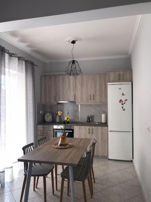 Three Graces In Nafplio Apartment Bagian luar foto
